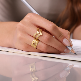 Sun Band Ring - 18k Gold Vintage Ring